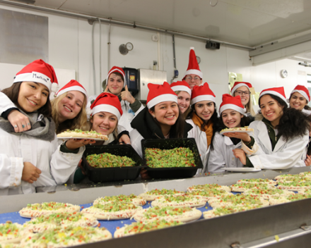 881 pizza&#039;s verkocht voor de Warmste Week door Rotary uitwisselingsstudenten